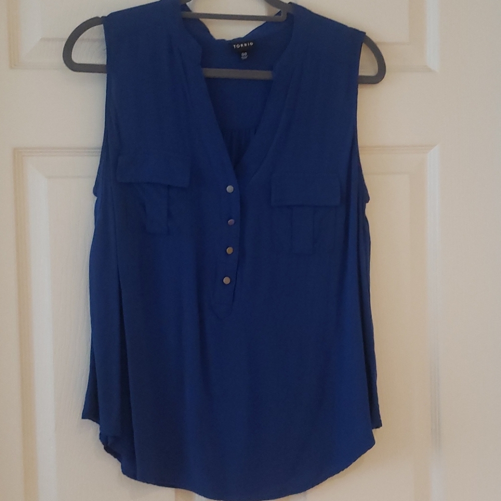 Torrid Tank 00